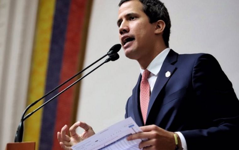 “Hay una propuesta de la CAF de 400 millones de dólares para poder prestar al país y solucionar la crisis”, dijo el líder opositor Guaidó 