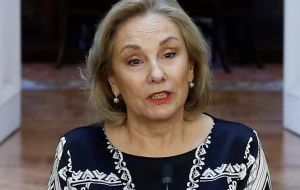 La primera dama de Chile, Cecilia Morel, se refirió a las diversas protestas que llevaron a miles de chilenos a las calles como una “invasión alienígena”  
