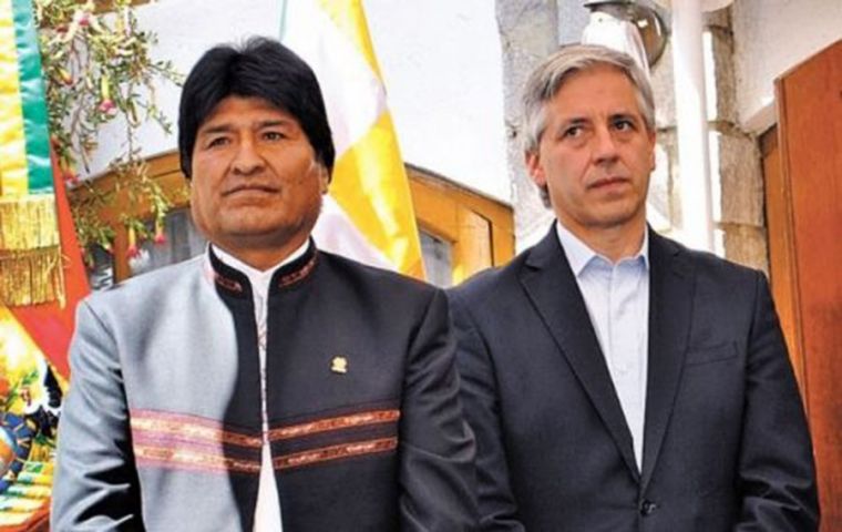 El domingo renunciaron Evo Morales, y su vicepresidente, Álvaro García Linera, también dejó el cargo, por lo que hay que continuar con la línea de sucesión