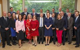 Los más de 20 diplomáticos europeos que participaron del almuerzo en el Palacio Duhau, le expresaron además su “más sincera felicitación” por el triunfo electoral (Foto TELAM)