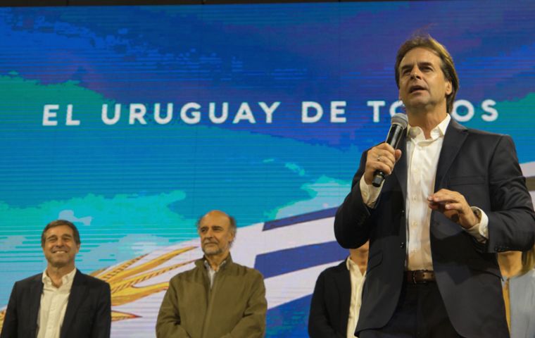 Lacalle Pou logró una diferencia de 29,000 votos sobre Daniel Martínez. (Imagen: Sebastian Astorga)