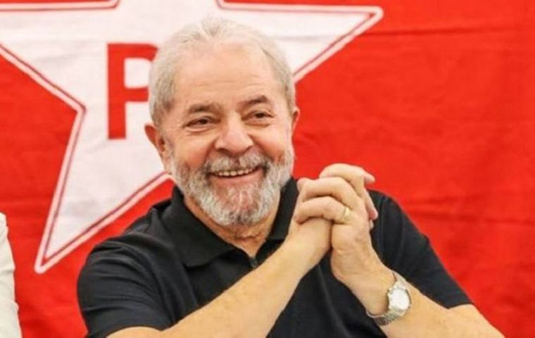 Lula dijo estar seguro que el PT volverá al poder, pero eludió aclarar si buscará una candidatura
