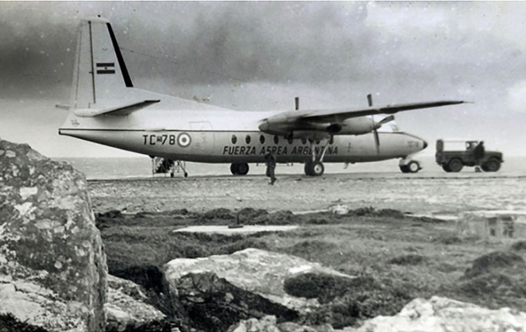 Uno de los Fokkers previo al conflicto de 1982 (Foto Terry Spruce)