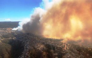 El ministro del Interior de Chile, Gonzalo Blumel, dijo este miércoles que hay indicios de que los incendios “podrían haber sido intencionales”