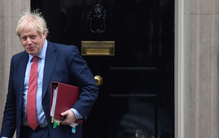 “A veces parecía que nunca cruzaríamos la línea de la meta del Brexit, pero lo hicimos”, dijo el primer ministro Boris Johnson en un comunicado