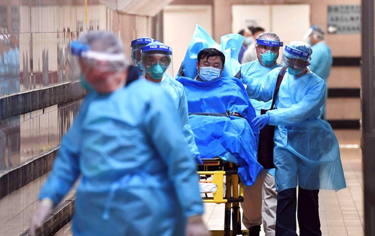China extendió su masiva cuarentena mientras que EE.UU. confirmó el segundo caso del coronavirus en tanto que Francia reportó dos casos, primeros en Europa.