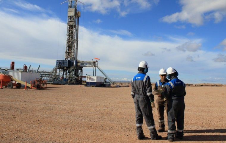 El interés de Shell y Norwegian Equinor llega en un momento crítico para la naciente industria argentina de gas shale bituminoso