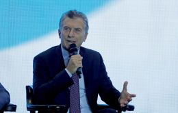“Para mí, algo mucho más peligroso que el coronavirus es el populismo. El populismo lleva a hipotecar el futuro”, apuntó Macri