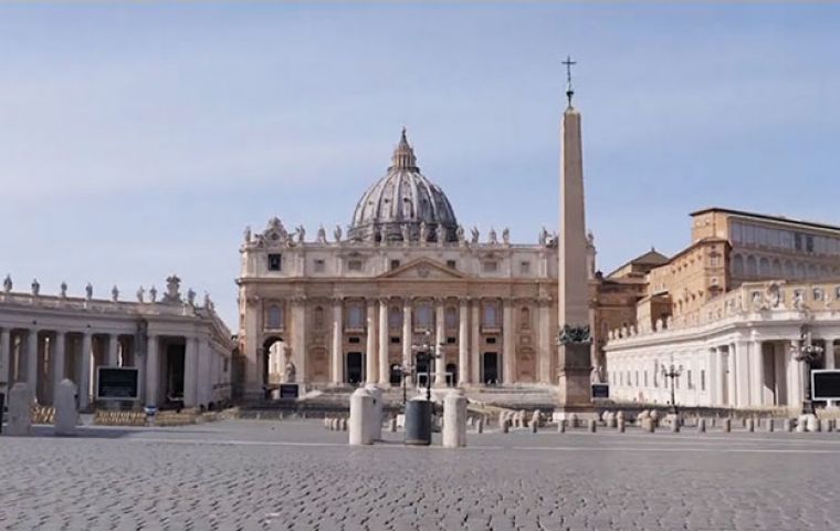 La medida significa que los fieles y los turistas no podrán reunirse el miércoles en la plaza de San Pedro para la tradicional audiencia del Papa