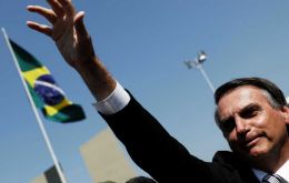 Bolsonaro dijo que prefiere cuidar la economía antes que tomar medidas de reducción de la circulación en la vía pública como sus vecinos sudamericanos