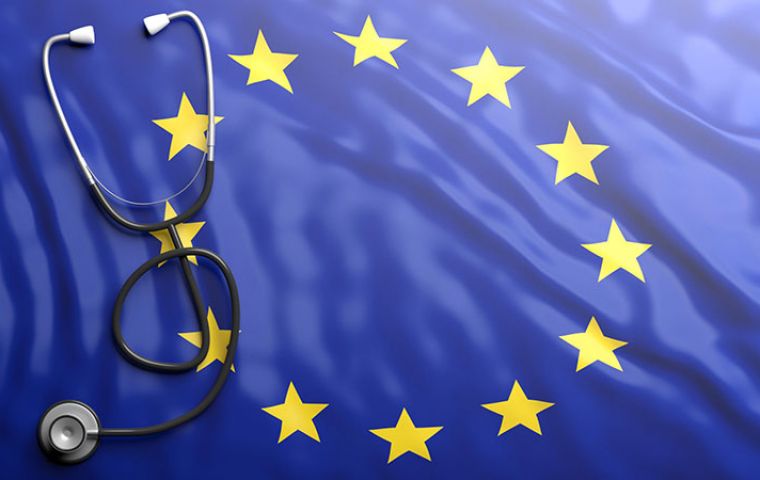 La medida de restringir el acceso a la UE desde terceros países procura limitar la expansión de la enfermedad y facilitar la atención de los pacientes 