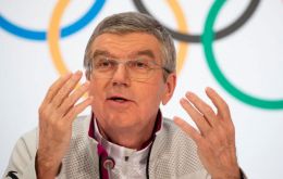 La presión había estado acumulándose sobre el Comité Olímpico Internacional (COI) y su presidente, Thomas Bach, en medio de las críticas de deportistas