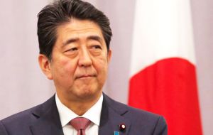 Tras una llamada con Bach, el primer ministro de Japón, Shinzo Abe, dijo que el evento será reagendado a más tardar para el verano boreal de 2021