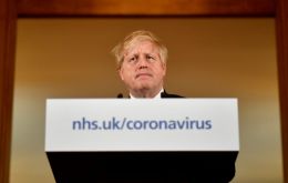 Los positivos de Johnson y el ministro de Salud, al igual que los síntomas de Whitty, volvieron a evidenciar que nadie está inmune ante la pandemia