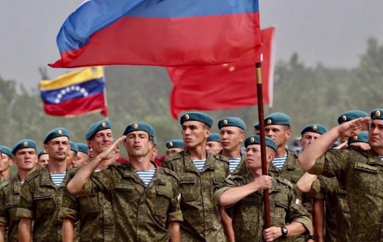 “Rusia nos ha informado de que ha sacado a la mayoría de su gente de Venezuela”, ha informado el presidente de Estados Unidos, Donald Trump, a través de Twitter.