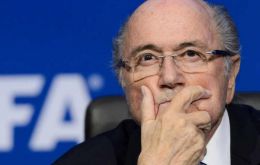 ”Estados Unidos podría hacerlo (en 2022) en lugar de 2026”, dijo Blatter en una entrevista con el diario alemán Bild