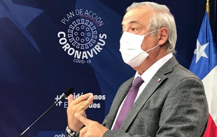 Para el ministro de Salud Pública chileno Jaime Mañalich “no deberíamos pensar en un país sin cuarentena no antes de agosto o septiembre”