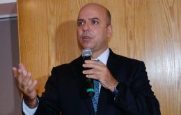 El secretario de Productividad y Competencia, Carlos da Costa, sostuvo que el gobierno está en conversaciones con la Confederación Brasileña de Fútbol (CBF)