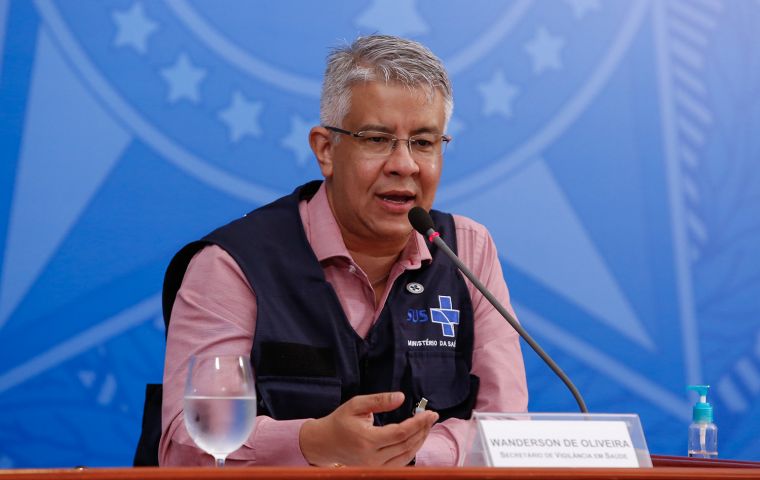 La dimisión de Wanderson Oliveira fue anticipada por O Globo, Veja y Valor Económico, que publicaron incluso fragmentos de la carta renuncia