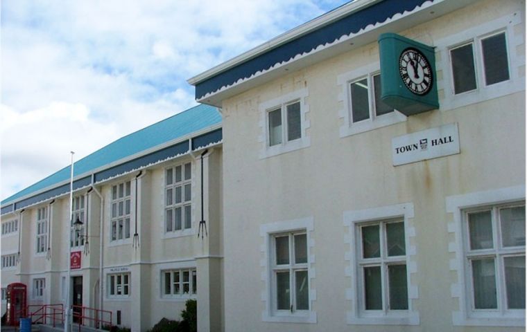  La Sala del Town Hall donde tendrán lugar las sesiones de la Asamblea Legislativa