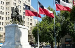 Según la Cancillería se busca fortalecer otras misiones diplomáticas en países más estratégicos para Chile, como Bélgica, cuya capital, Bruselas, aloja la sede de la Unión Europea y Austria.