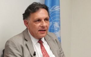 “Las entidades que tienen que comprar medicamentos en estos momentos tienen una enorme presión”, aseguró Fabrizio Feliciani, director para América Latina y el Caribe de la Oficina de las Naciones Unid