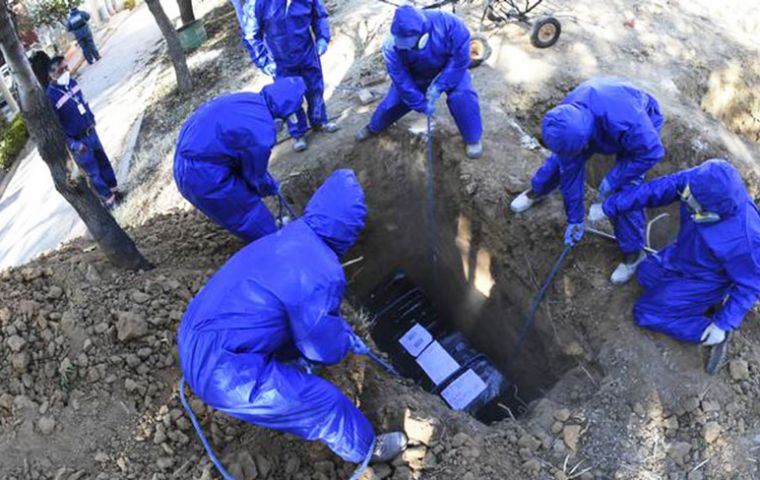 La comuna de El Alto negocia con los vecinos una zona para instalar el horno crematorio (Foto AP)