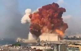 El Consejo de la Defensa declaró Beirut “zona de desastre” y la destrucción total o parcial de los hospitales cercanos obligaba a trasladar a los heridos a otras ciudades.