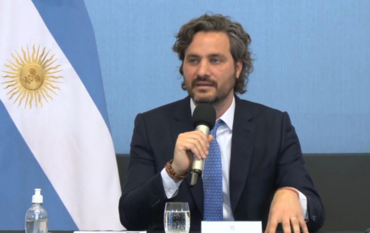 “Argentina ya decidió hace muchos años vivir en democracia y apostar al régimen democrático”, dijo el jefe de Gabinete, Santiago Cafiero