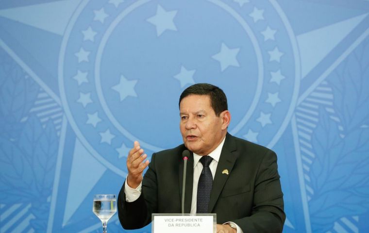 El vicepresidente de Brasil, Hamilton Mourao, afirmó que la crisis en Argentina ha generado “un momento particularmente complicado en el Mercosur”