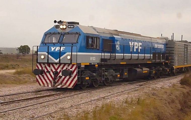 PowerChina dialoga con la entidad ferroviaria estatal ADIF, que actuaría como vínculo crucial entre la región de esquisto y el centro petroquímico de Bahía Blanca