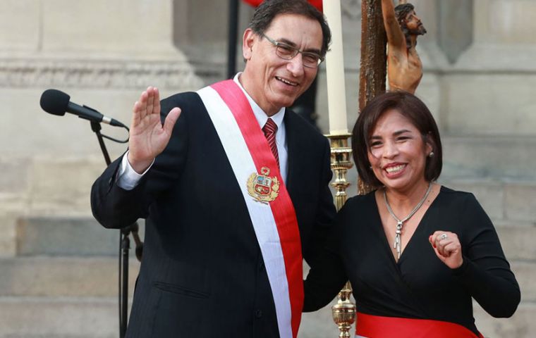 Una fiscal anticorrupción vinculó a Vizcarra y a la ex ministra de Cultura Patricia Balbuena con aparentes responsabilidades en la contratación irregular del cantante Richard Cisneros