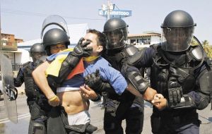 La oficina de Derechos Humanos de la ONU siguió documentando casos de represión en manifestaciones pacíficas luego que comenzara el estado de alerta
