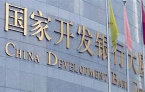 Críticas apuntaron a China, cuyo Banco de Desarrollo es considerado por Beijing banco comercial, y lo exime de incluirlo en una iniciativa de moratoria de deuda.