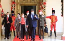 Maduro dijo que en la salida de López habría participado el embajador de España en Venezuela, Jesús Silva, y agregó que “estamos felices” por la ida del diplomático