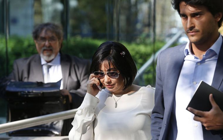 Claudia Díaz y su esposo, Adrián Velásquez, fueron acusados de aceptar al menos US$ 4,2 millones dentro de un plan de sobornos, según fiscales de Miami