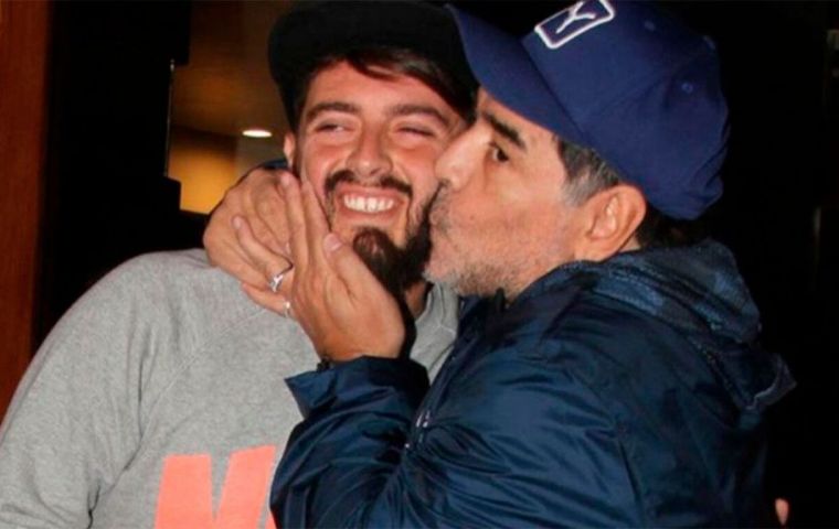 El pasado 5 de noviembre, Diego Maradona Jr. dio positivo de coronavirus al igual que su pareja, Nunzia Peninno.