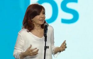 CFK fue terminante “todos a aquellos que tengan miedo, que no se animan, hay otras ocupaciones además de ser ministro, ministra, legislador o legisladora. Vayan a buscar otro laburo”