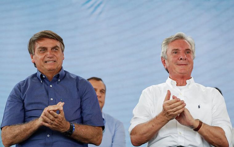 Bolsonaro agradeció a Collor en un acto en el que lo llamó de “asesor” por haber presentado propuestas para la reducción de impuestos sobre los combustibles