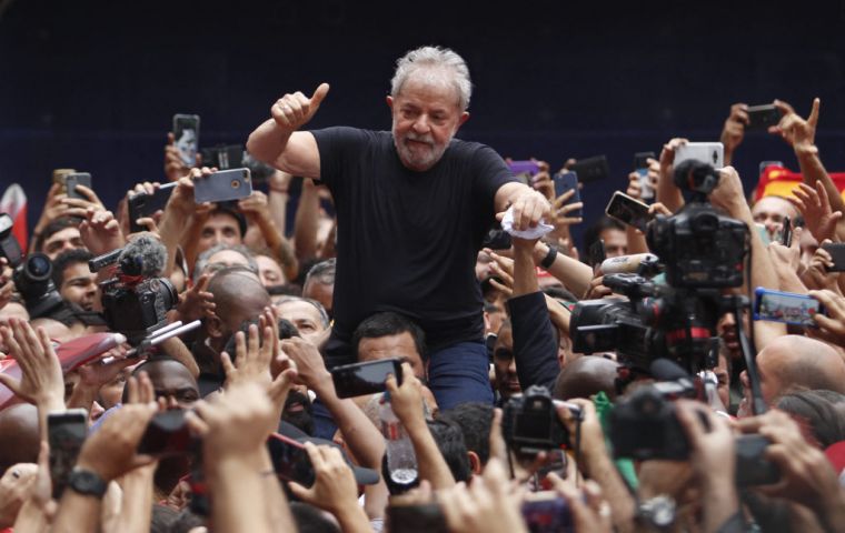 El exjefe del Ejército Eduardo Villas Boas reveló que la cúpula militar articuló una amenaza, en Twitter, para que el Supremo no aceptara un habeas corpus para liberar a Lula