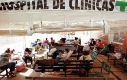 El ministro de Salud, Julio Borba, afirmó que la cartera sanitaria estudiará otras medidas adicionales, especialmente apuntando a localidades en alerta roja