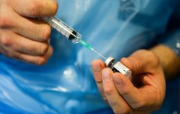 Para aquellos entre 18 y 45 que viven en la Isla Oeste o islas menores, recibirán la primera dosis de un equipo de vacunación móvil. 