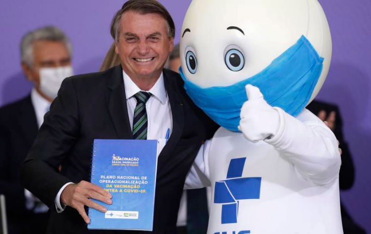 Bolsonaro prometió que haría de 2021 el Año de las Vacunas