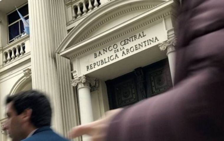 El Banco Central de Argentina prevé un tipo de cambio oficial de $ 160 / US $ 1 para fines de 2022.