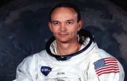 Michael Collins formó parte de la tripulación del Apolo 11 de tres hombres que logró aterrizar en la Luna el 20 de julio de 1969.