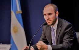 Guzmán está negociando la deuda de Argentina por 44.000 millones de dólares.