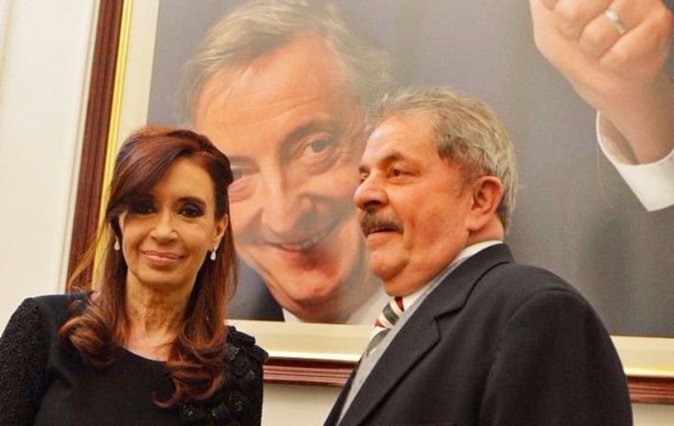 “Una relación emocional me une con el Instituto Lula”, dijo CFK.