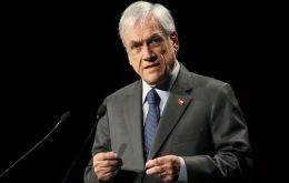 “Es nuestro deber como Gobierno escuchar con humildad y atención el mensaje del pueblo”, dijo un derrotado Piñera. (Foto Reuters)