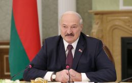Las sanciones contra el presidente Lukashenko aíslan aún más a la aerolínea de bandera de Bielorrusia, Belavia