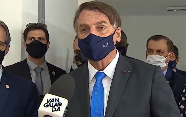 “Globo es una mierda de prensa, una porquería de prensa”, dijo Bolsonaro.
